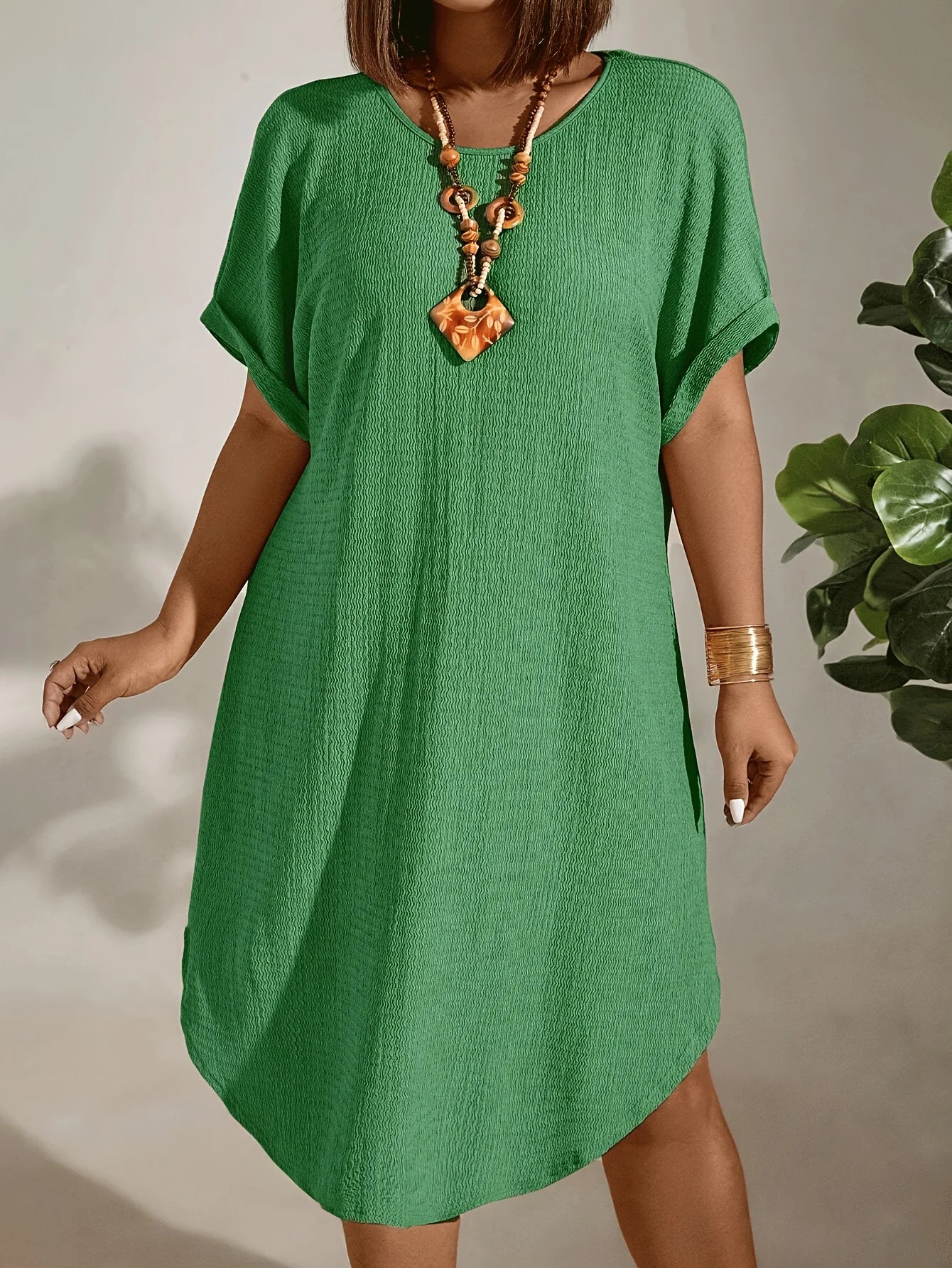 Plus size women's crew neck dress