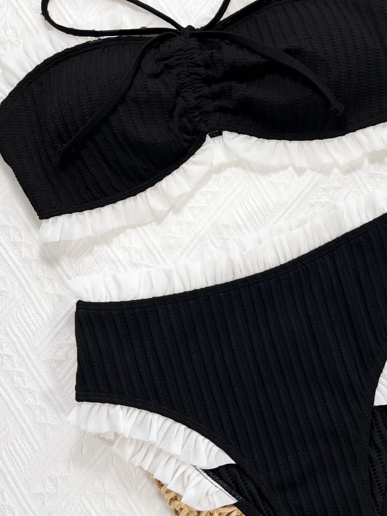 Frilled Ruffle Wrinkled Bandeau Bikini Set White Black Contrast Color Women Swimwear Female Swimsuit Bather Bathing Suit Biquini