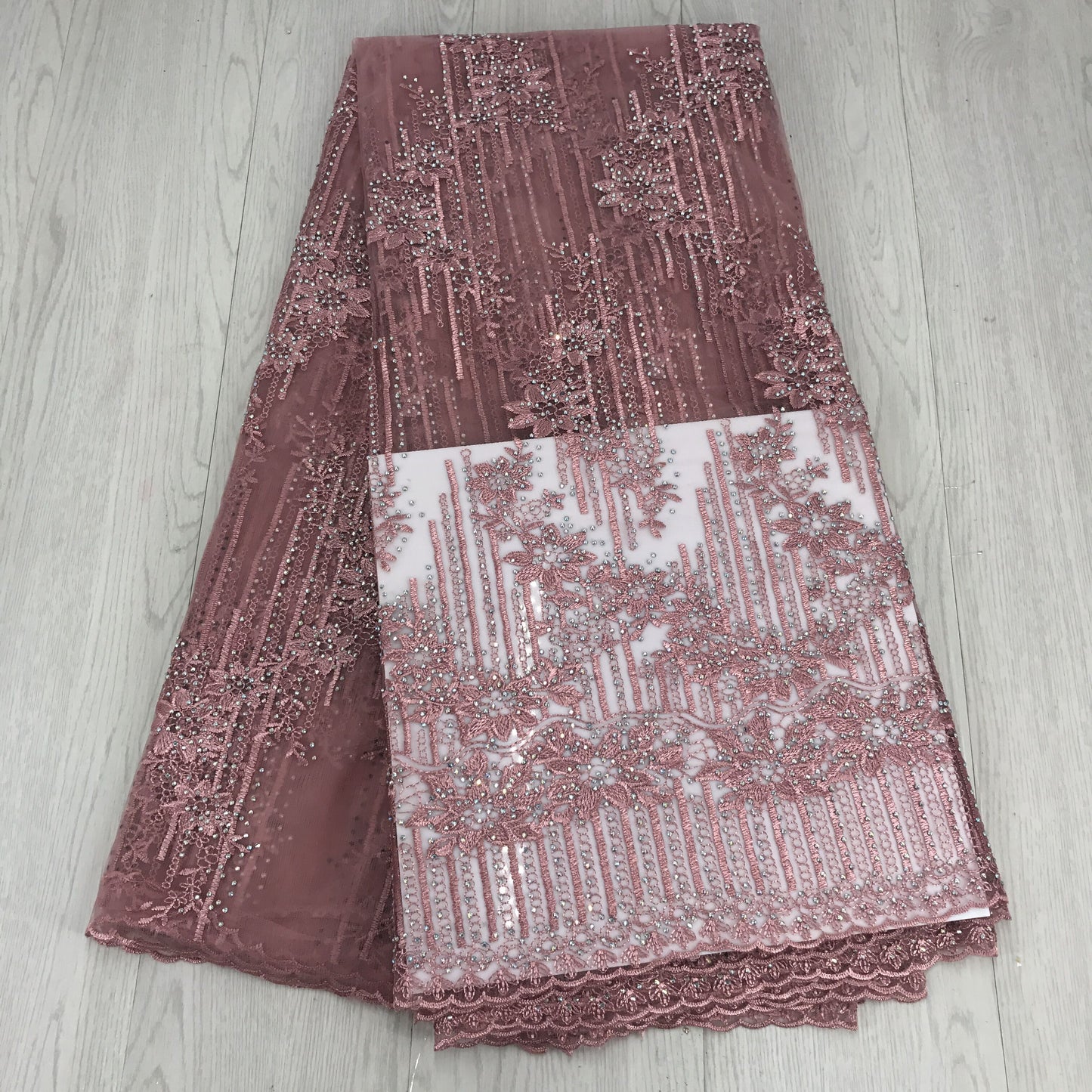 2025 Nigerian Embroidered  Lace Fabric High Quality 5 Yards African Lace Fabric Lace Wedding Dress for Women party Dress .DIY SEWING