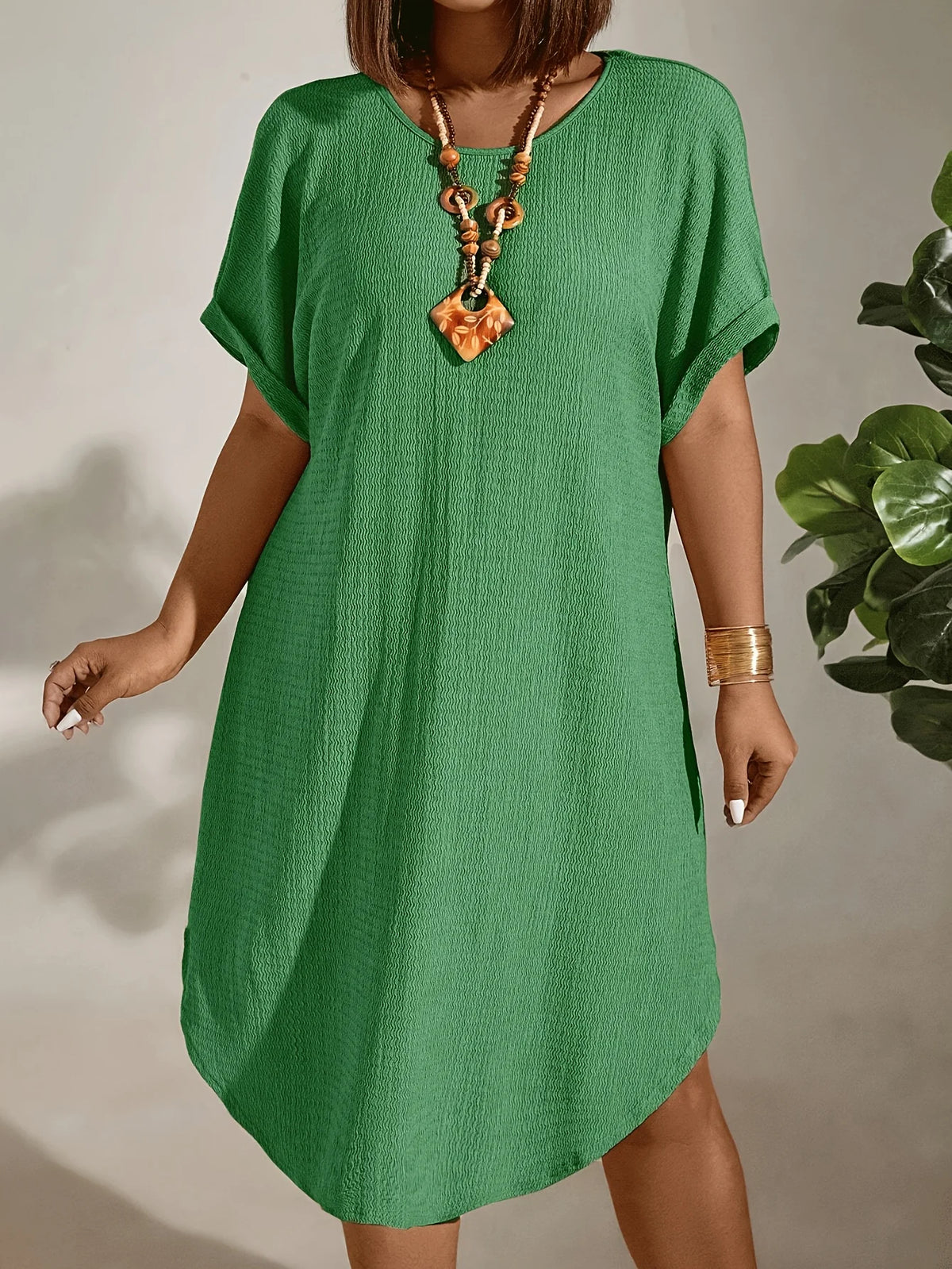 Plus size women's crew neck dress