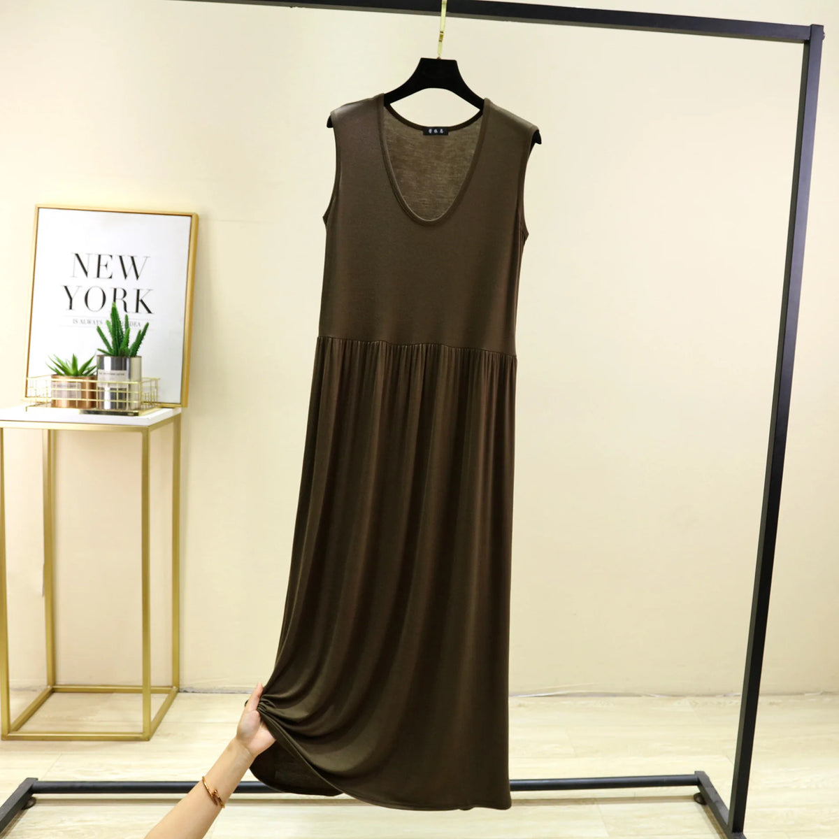 Plus size L to 6XL Women's dress Modal Sleeveless tank dress Pleated sleepdress Mid-Length waist-slimming dresses Loose homewear