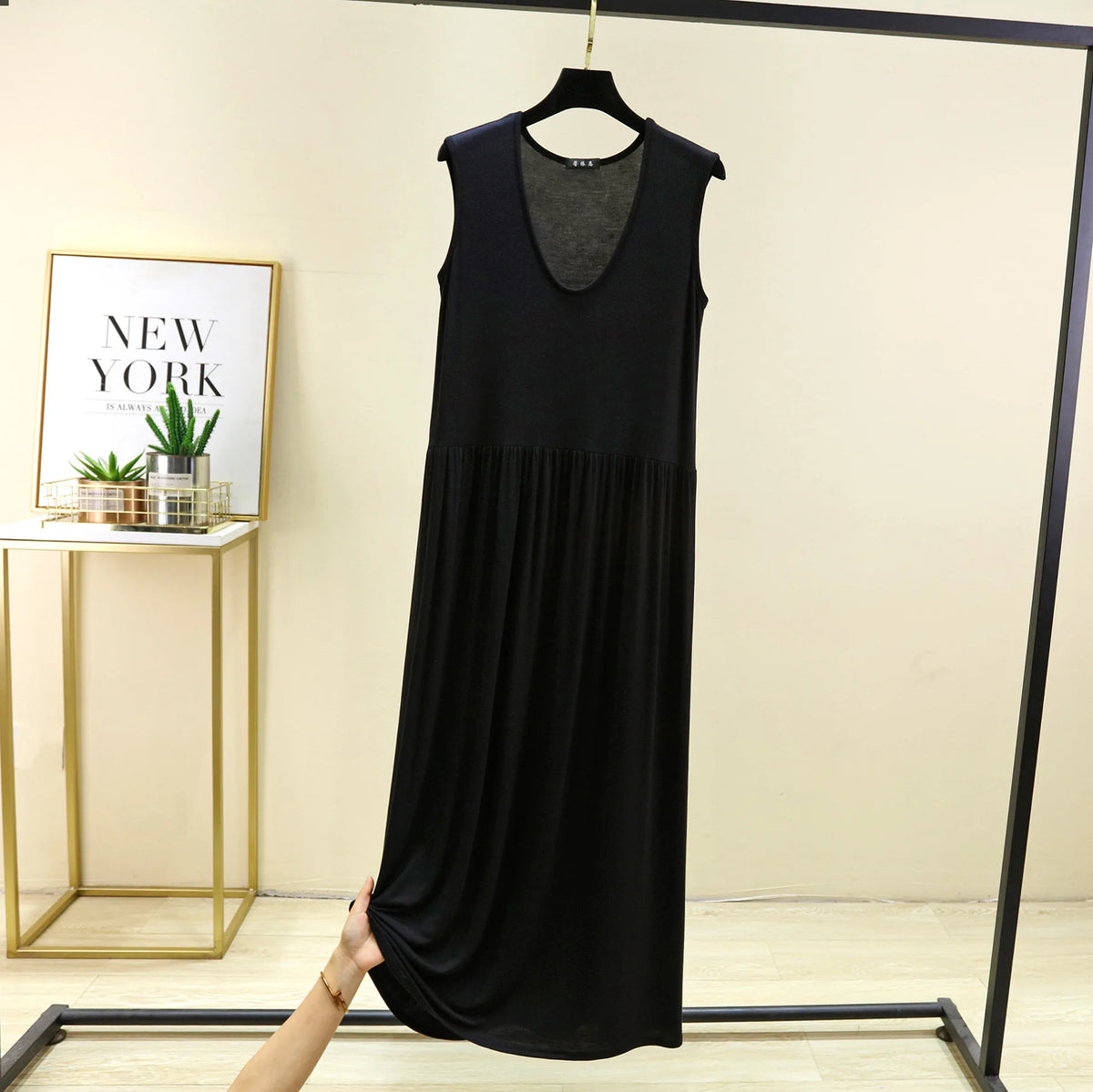 Plus size L to 6XL Women's dress Modal Sleeveless tank dress Pleated sleepdress Mid-Length waist-slimming dresses Loose homewear