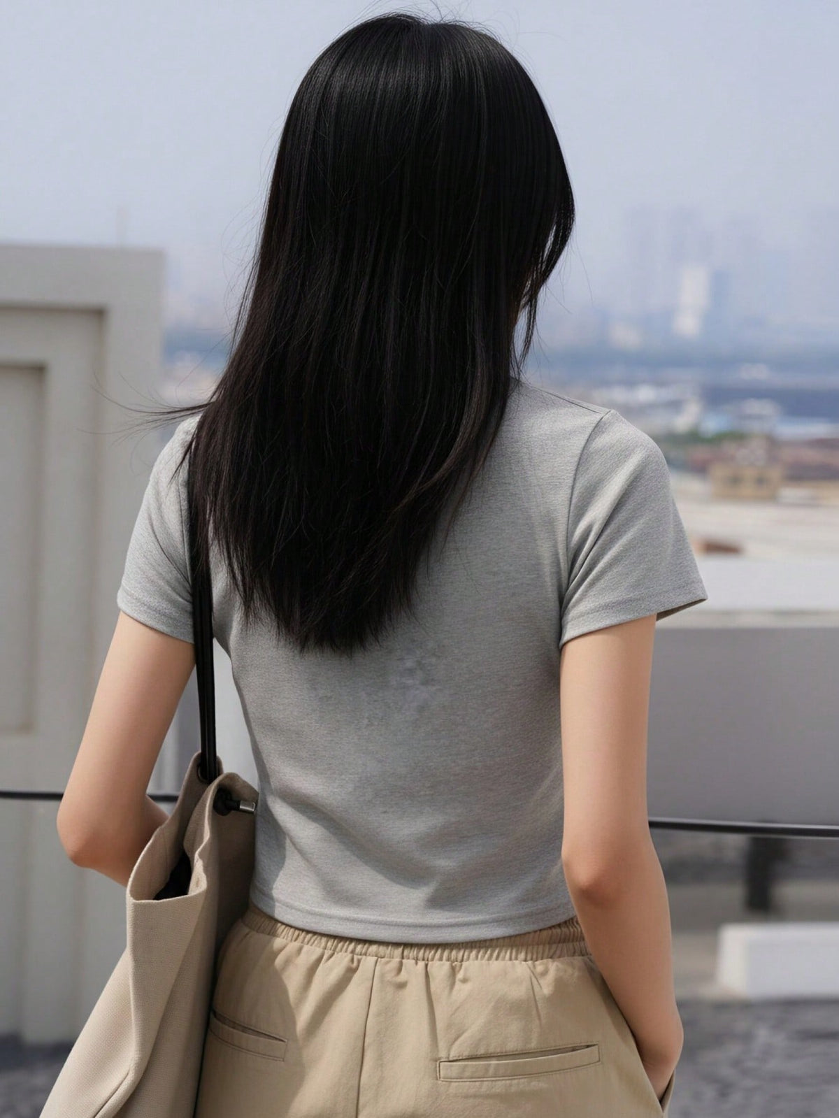Light Gray Loose Fit Short Sleeve Round Neck T-Shirt, Fashionable & Age-Reducing, Versatile Top For Women, Spring/Summer